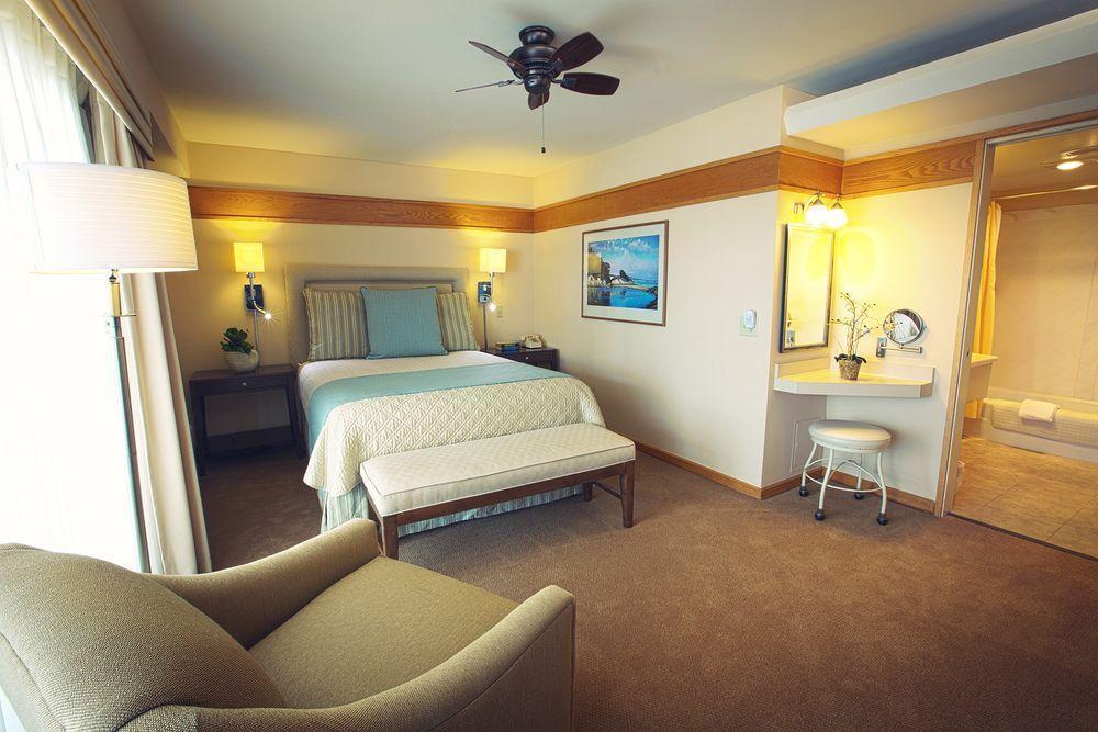 Harbortown Point Hotel Ventura Exterior photo